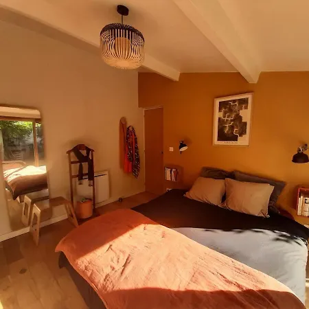 Maison De Caractere Avec Jardin, Au Calme Pres Du Centre Et Des Plages Vila